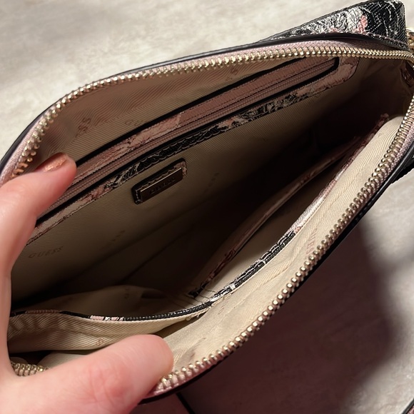 NWOT Guess Halley Floral 3 Bag/Wallet Set - Picture 6 of 10